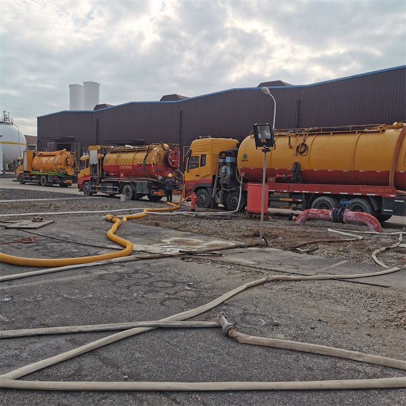 路南污水池清理