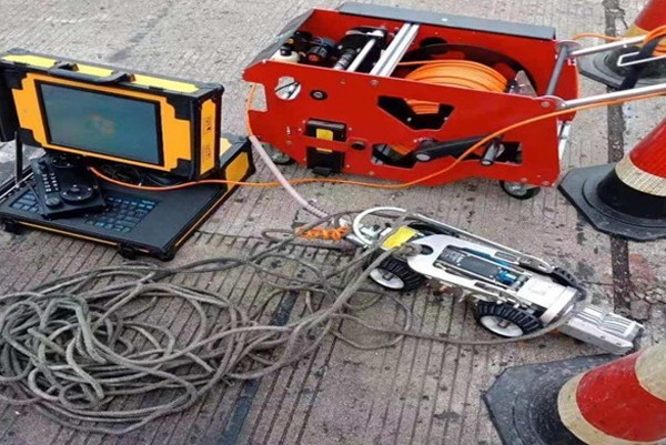 路南CCTV管道检测机器人